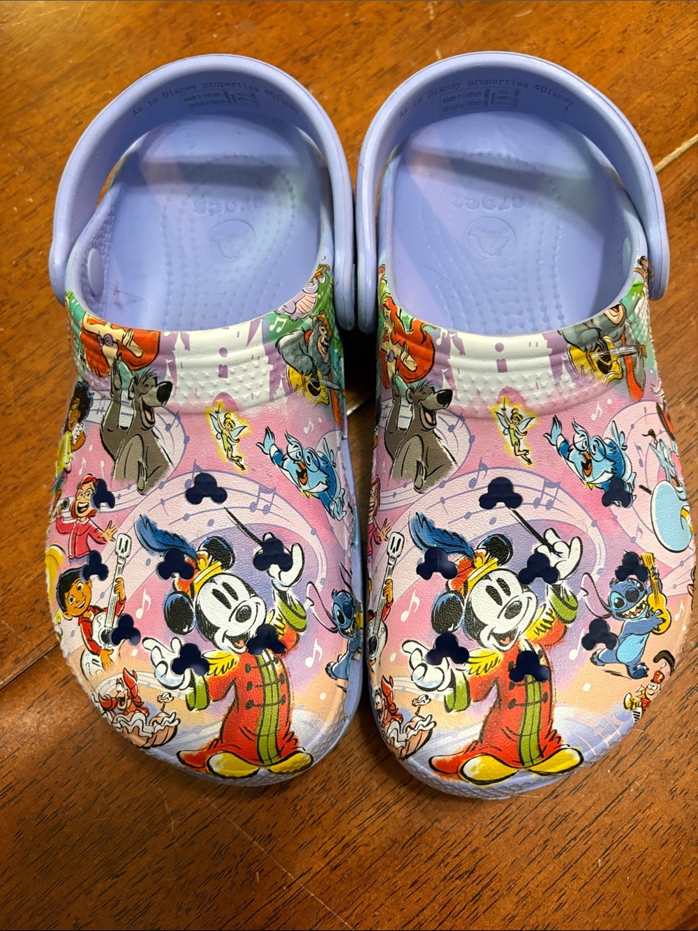 Disney Crocs 100 Anniversary Size Women 6 Men 4
